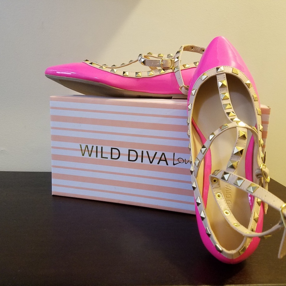 Wild diva rock stud dupes, pink & tan
